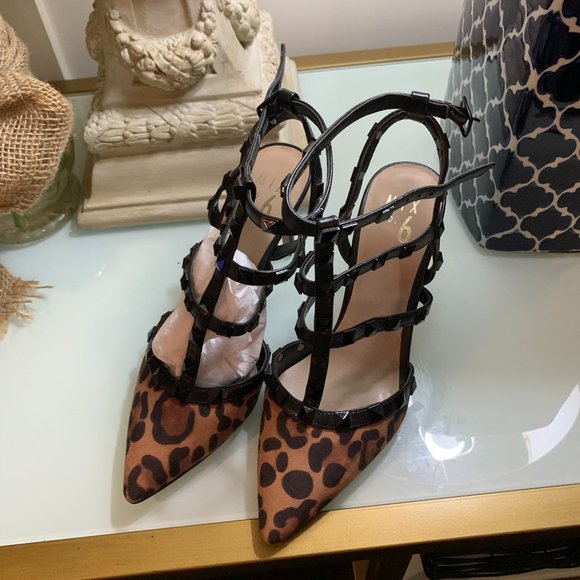 dsw leopard pumps